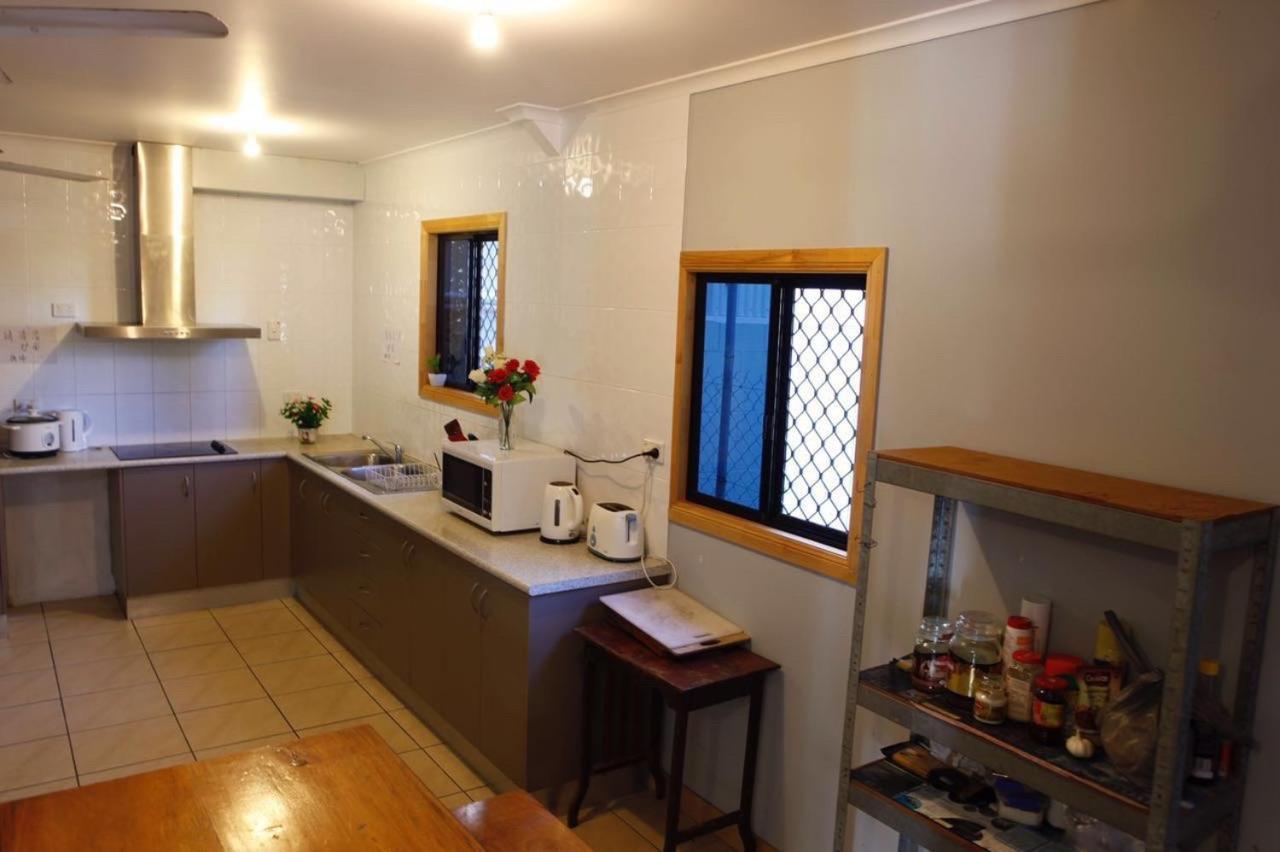 Хостел Happytourcairns Sharehouse Екстер'єр фото